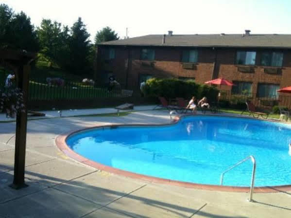 Best Western Shelbyville Lodge Экстерьер фото